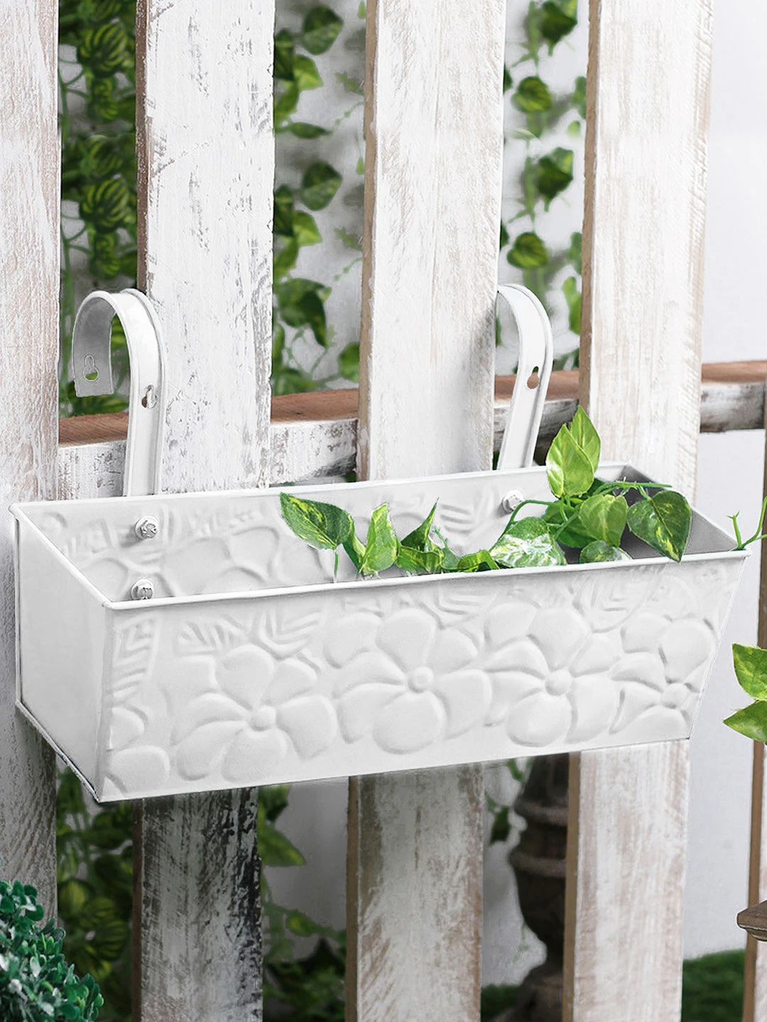 Embossed Rectangular Pot White 1 Embossed Rectangular Pot White