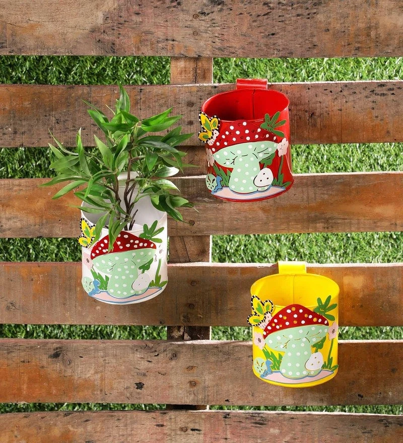 Set Of Three Mushroom Railing Planters 1 Set Of Three Mushroom Railing Planters